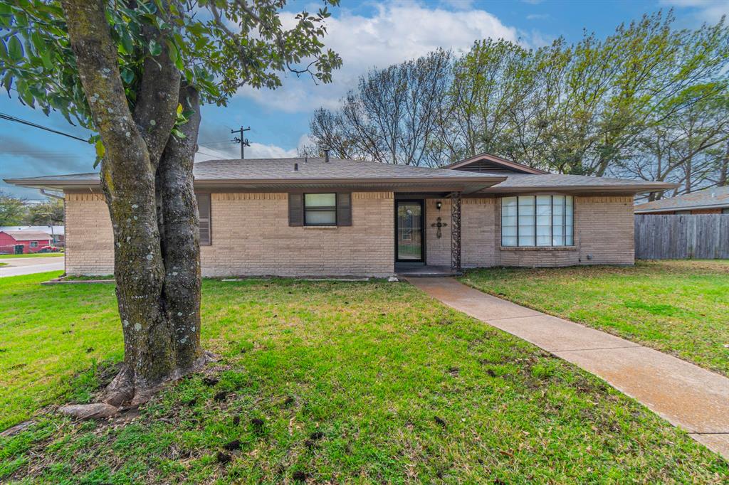 Well-maintained 3-bedroom, 2-bath home situated on a spacious corner lot in a well-established neighborhood. This inviting property offers a functional layout with comfortable living spaces.  The home has a large dining space that can be used as an extra living room, bedroom or office.  Conveniently located near schools, shopping, and everyday amenities, this home is a great opportunity for those looking for comfort and convenience in a desirable location.