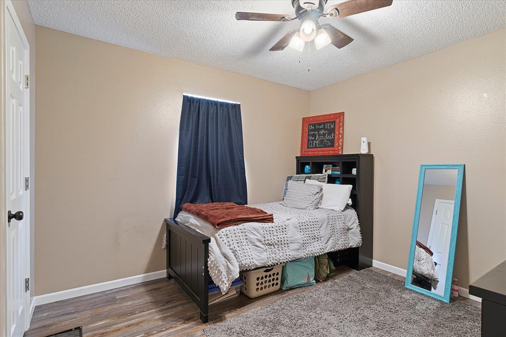 Mineola Townsites - Residential Income