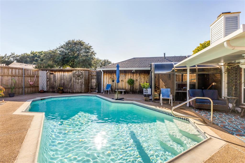 WONDERFUL 2 story condo  easy access to major highway, shopping, dining, This cozy hideaway has swimming pool, walking trails, beautiful area of Waterfall Crossing community and is located in the AWARD WINNING RICHARDSON INDEPENDENT SCHOOL DISTRICT, you will love this beautifully designed condominium, come see, at this price, will not last long, BRAND NEW FENCE   UNIT #2  IS ALSO B