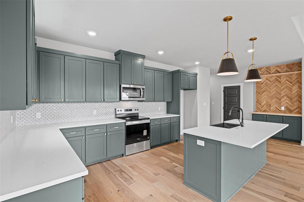 Western Hills Harbor - Residential