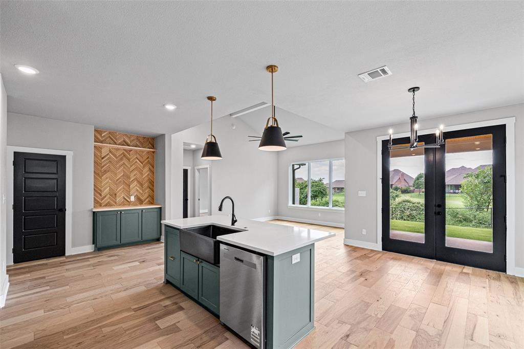 Western Hills Harbor - Residential