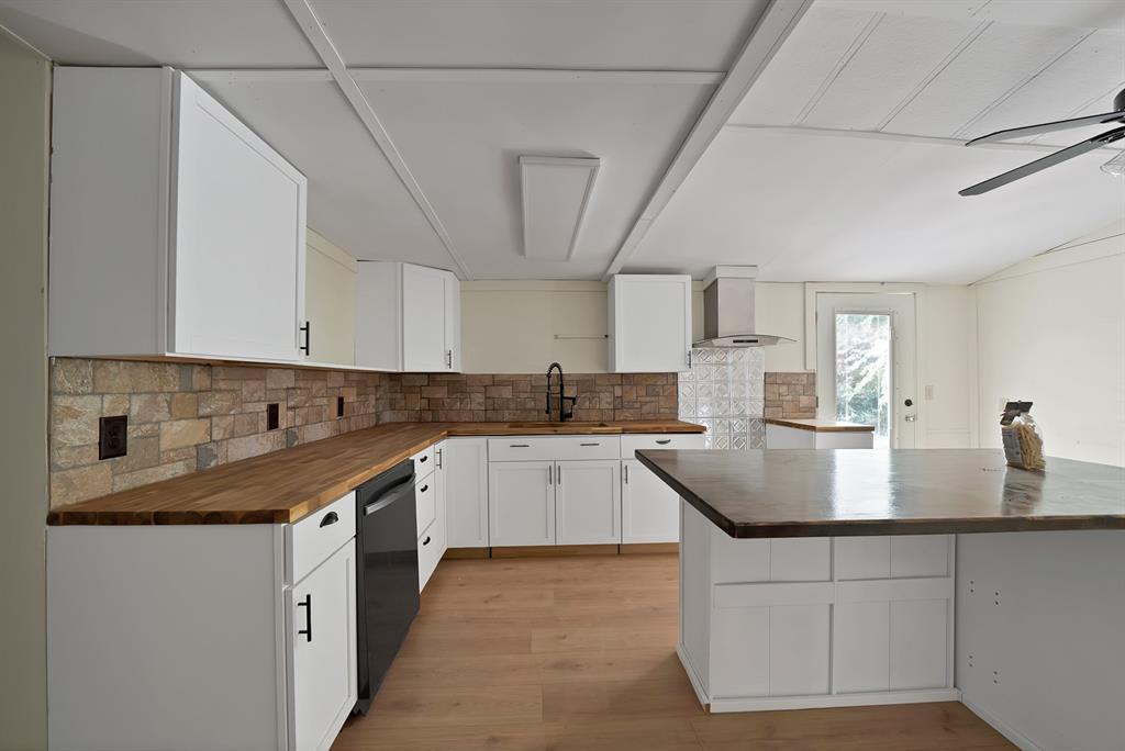 Oak Trail Shores Sec D - Residential