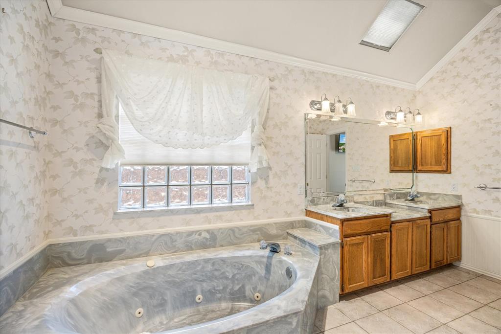 Laguna Tres Estate - Residential