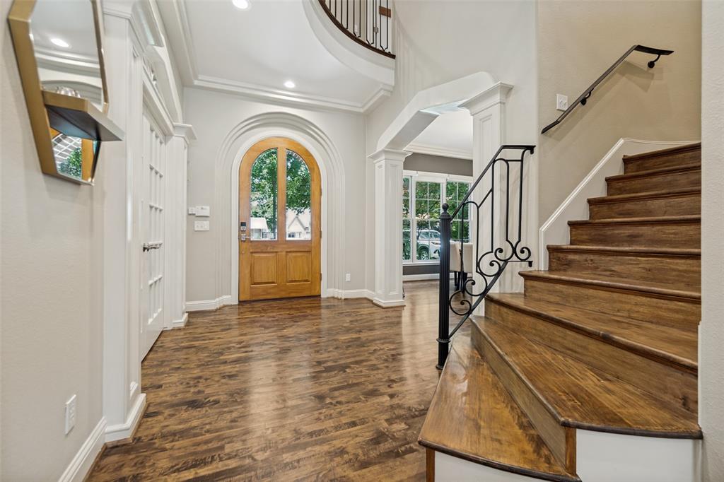Munger Place - Residential