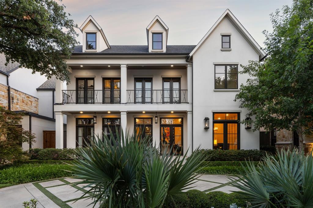 Stunning custom-built single owner home that is move in ready. Incredible curb appeal with a modern A Hays Town style vibe, mature landscaping, circle driveway in front, multiple balconies, full height windows and doors with tons of natural light and clean lines throughout. Located on one of the best blocks of Colgate in HPISD between Airline and Durham. Zoned for Michael T Boone Elementary School. Thoughtful floorplan with 1st floor formals up front dining room, study or formal living and foyer, open Family Kitchen and Breakfast nook, 1st floor guest suite, large mudroom, massive screened in patio and turfed yard, utility mud area with dog run and grilling station on the side of home. The second floor has 4 bedrooms en suite, game room, craft or exercise space, central laundry room. Primary suite has a private corner of the home with a covered balcony, gas fireplace, multiple closets, steam shower, free standing tub, natural stone and more. A must see in person.