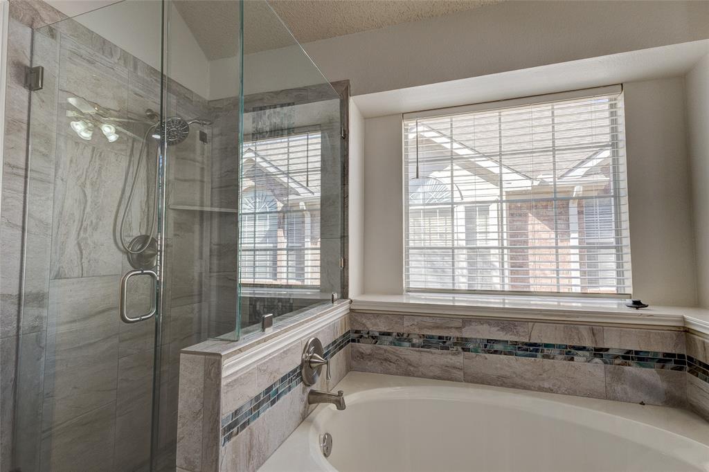 RIDGEVIEW VILLAS (CPL), BLK D, LOT 10 - Residential