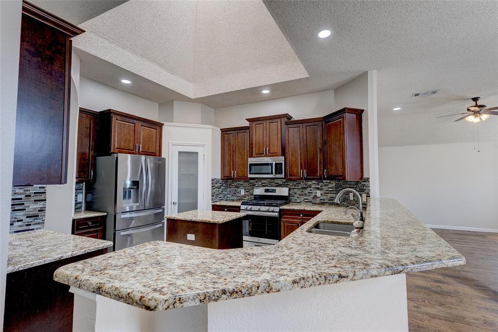 RIDGEVIEW VILLAS (CPL), BLK D, LOT 10 - Residential
