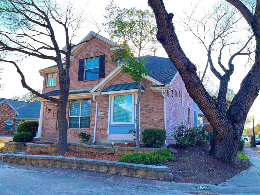 Back on market - buyer terminated during option period. No fault of seller.

This is a Stonebridge beauty located on a spacious corner lot! Walk thru and discover the fully rebuilt majestic red oak staircase with iron spindles, vaulted ceilings, & abundance of natural light. This home showcases updated kitchen with granite counters, designer backsplash, tile floors, & pendant lights. Master bath boasts granite counters, cabs, tile floors, designer sinks, & custom remodeled shower. Upstairs provides plenty of space for rest & relaxation with 3 bedrooms, game room, & spacious media room. Residents enjoy amenities of Stonebridge Ranch including beach club, parks, & jogging trails. Zoned for McKinney ISD.