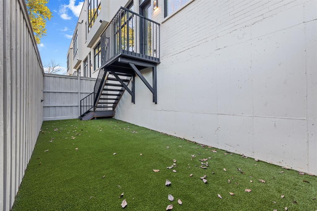 Kessler West Townhomes - Residential