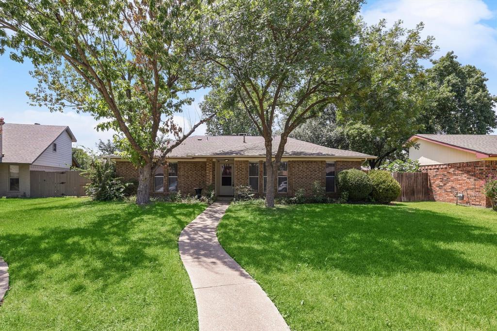 Whole home has been freshly painted and deep cleaned. Beautiful East facing Cul-De-Sac home in a great LOCATION, close to shopping & restaurants & less than 2 miles to Coppell Recreation Center & Andy Brown park. Acclaimed Coppell Schools. Open Floor plan offers large living area w skylight, wooden floors & vaulted ceiling. Enclosed Sunroom gives extra flex space. Kitchen has granite counter tops & Gas Cook top. Master Bedroom with large walk-in closet & dual vanities. Pets Welcome. Updated bathrooms. Fully fenced backyard. Housing Vouchers will be considered on case by case basis.