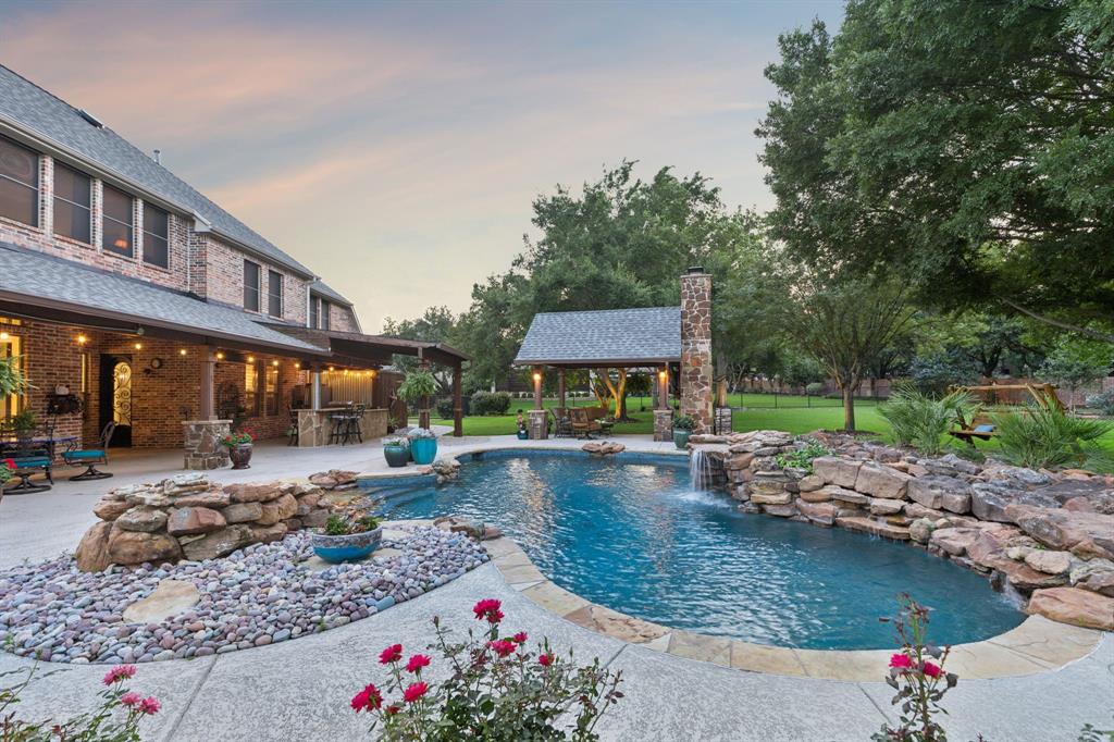 Emerald Bay - Residential