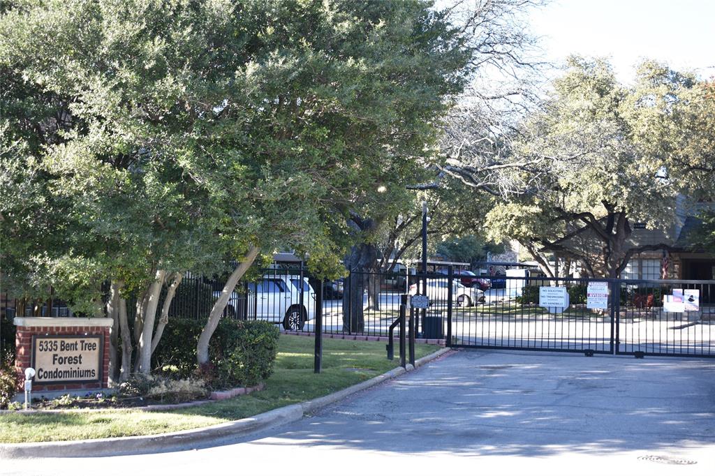 Charming and affordable single floor condo in prime North Dallas location, complete with extra storage, a private patio, and assigned covered parking. Ideally situated just off the Dallas North Tollway, minutes away from Addison's vibrant dining and shopping scene. Enjoy a secure, gated community offering a beautiful private pool and clubhouse, nestled in the heart of the complex. Unbeatable location with easy highway access and close proximity to public transit. Don’t miss out on this incredible opportunity.
