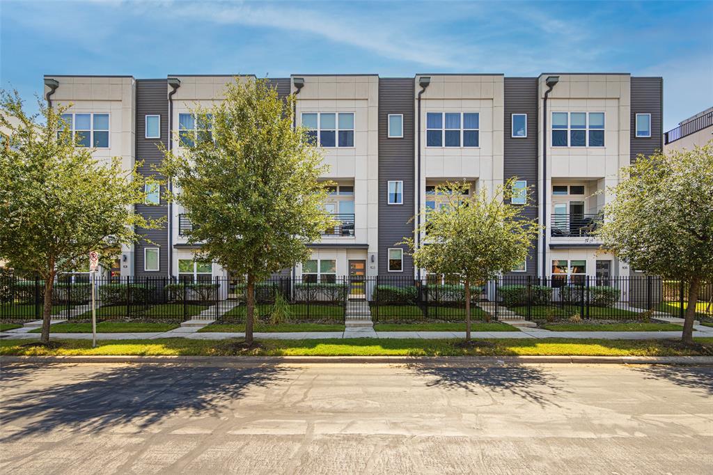 Caddo Park Bldg 1727 - Residential