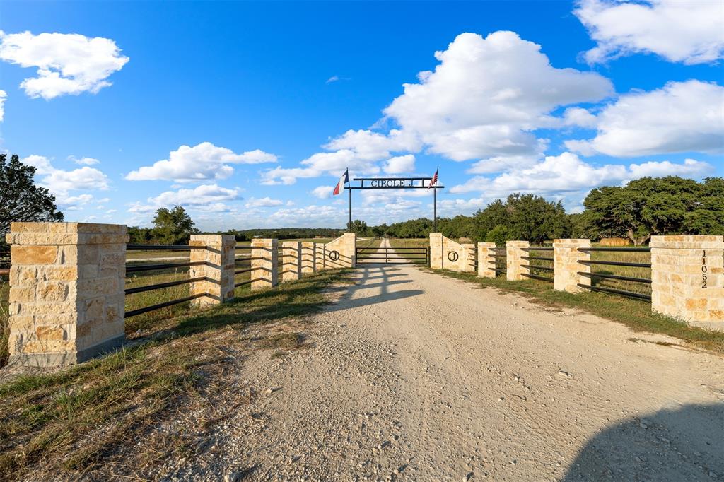 Hussard - Farm