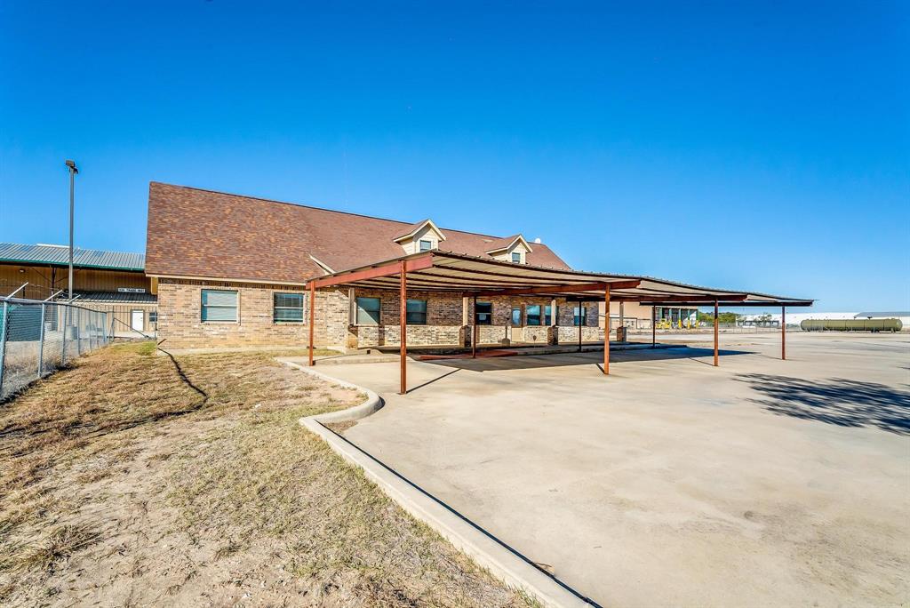 Mineral Wells Ind Pa - Commercial Sale