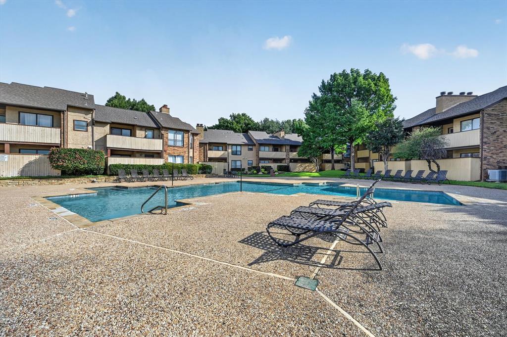 Cloisters Condo The - Residential