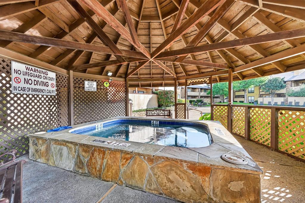 Cloisters Condo The - Residential