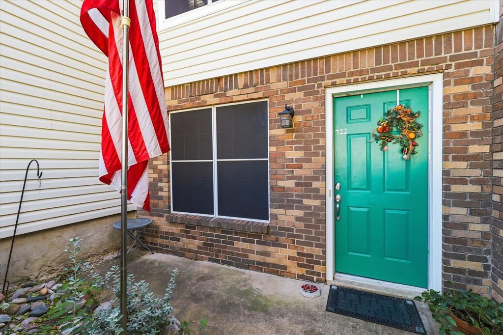Creekside Twnhms Ph 1 - Residential