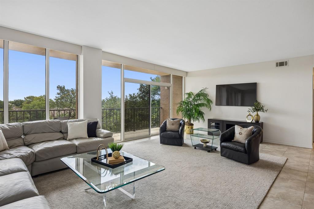 Bonaventure Condo - Residential