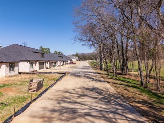 Henshaw Creek - Residential Income