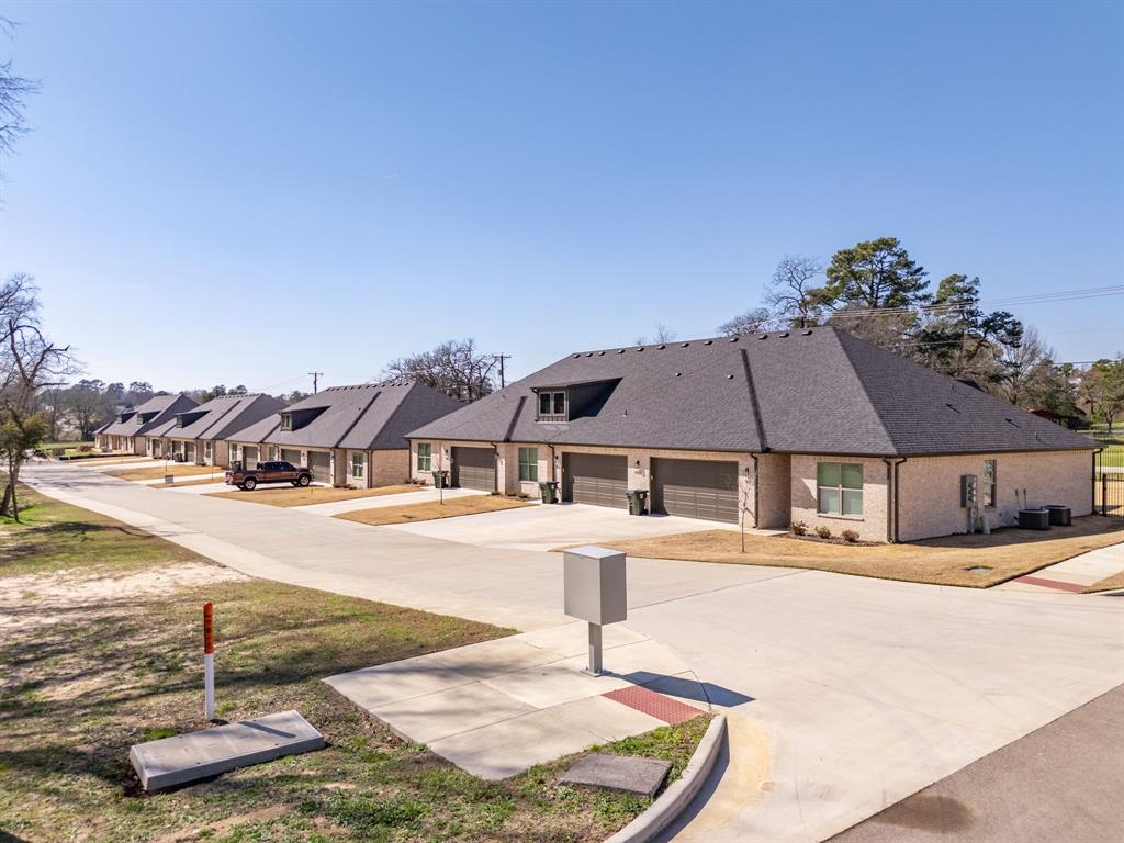 Henshaw Creek - Residential Income