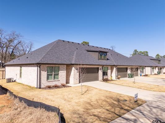 Henshaw Creek - Residential Income