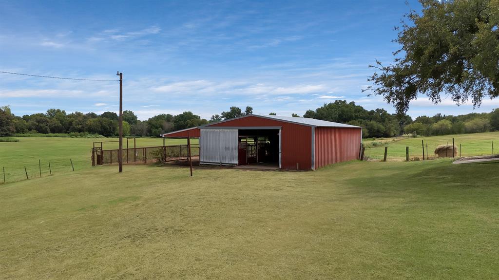 A-173 J CRUMP 25 acres - Residential