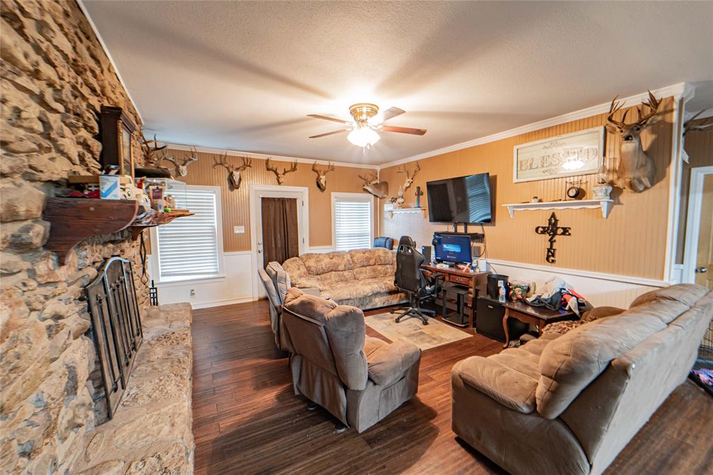 Miller, Hanks - Residential