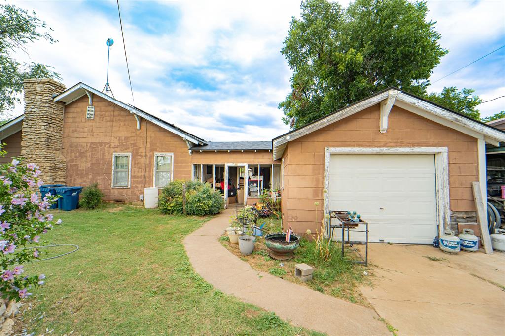 Miller, Hanks - Residential