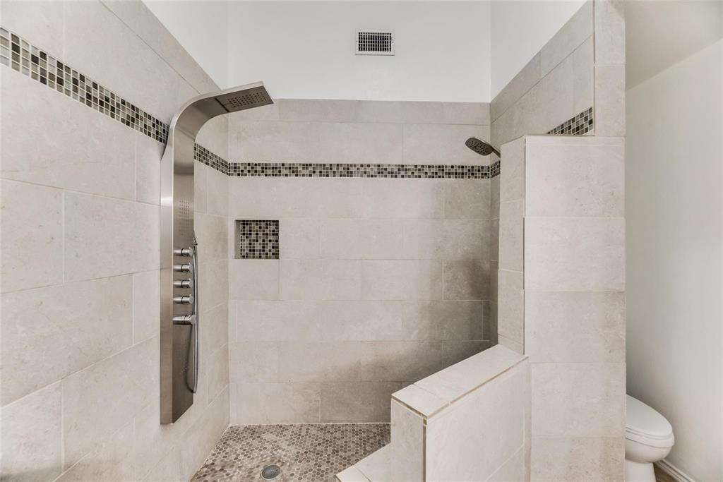 HIGHLAND SQUARE - Residential