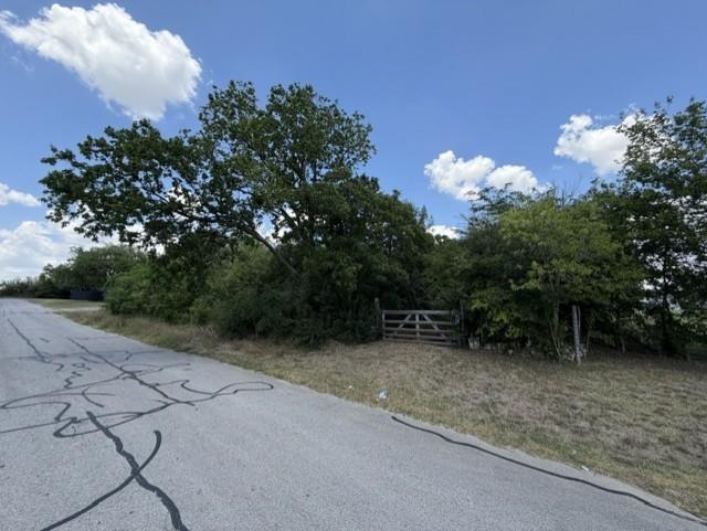 2116 Castleberyy cut-off is Located on a quiet street. Very close to everything Fort Worth has to offer. Perfect for a builder or investor. Lot 2 on plat in picture. Lot 1 is also for sale and adjoining.