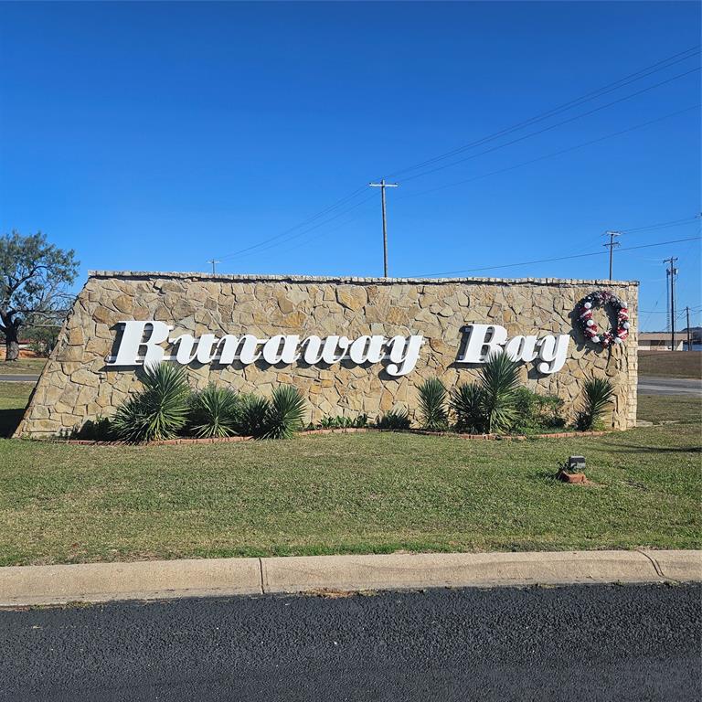 Runaway Bay - Land