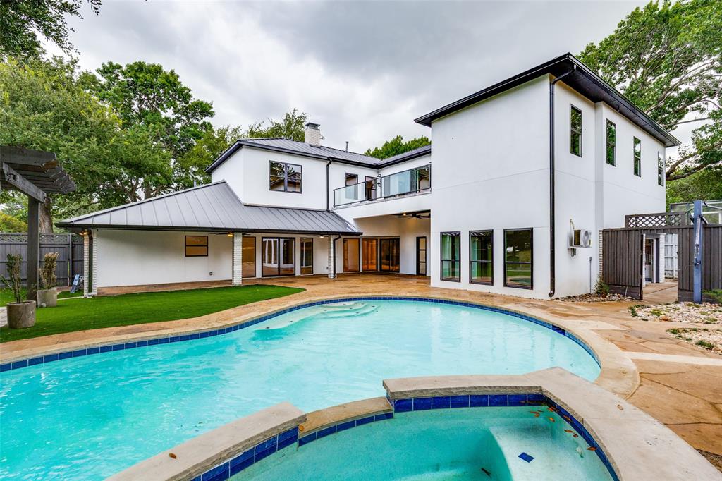 Glen Cove East - Residential