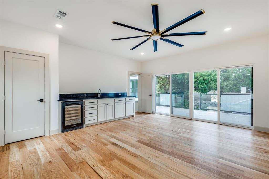 Glen Cove East - Residential