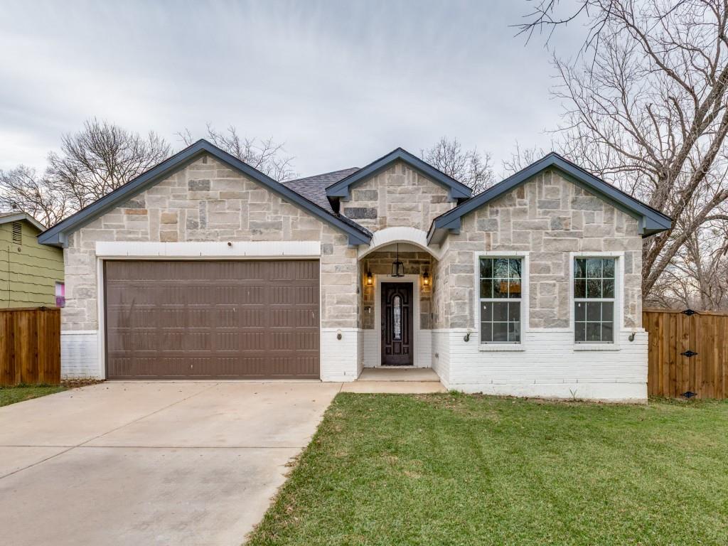 Welcome to 908 E Decatur Drive in Ennis, TX ? a beautifully built 2023 construction offering 3 bedrooms and 2 bathrooms with a modern, open-concept design. This move-in-ready home features a spacious living area filled with natural light, a functional kitchen with ample counter space, and a seamless flow ideal for everyday living and entertaining. The private primary suite includes an en-suite bath and generous closet space, while two additional bedrooms provide flexibility for guests, family, or a home office. Enjoy a low-maintenance yard and the comfort of newer construction in a convenient Ennis location close to schools, shopping, and dining. A perfect blend of style, comfort, and convenience ? don?t miss this opportunity!