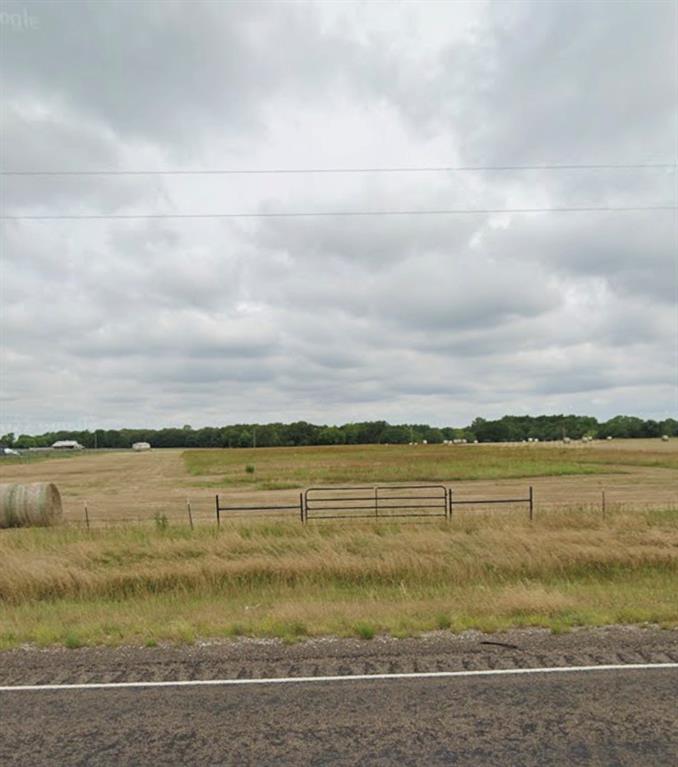 Almost 9 acres of open Texas land ready for your vision. Whether you're dreaming of a custom home, room for animals, or just wide-open space to enjoy, this property gives you the freedom to create your own piece of paradise. Come build your dream home and make this little piece of Texas yours.