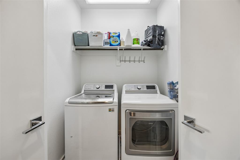 5734 Oram Twnhms - Residential