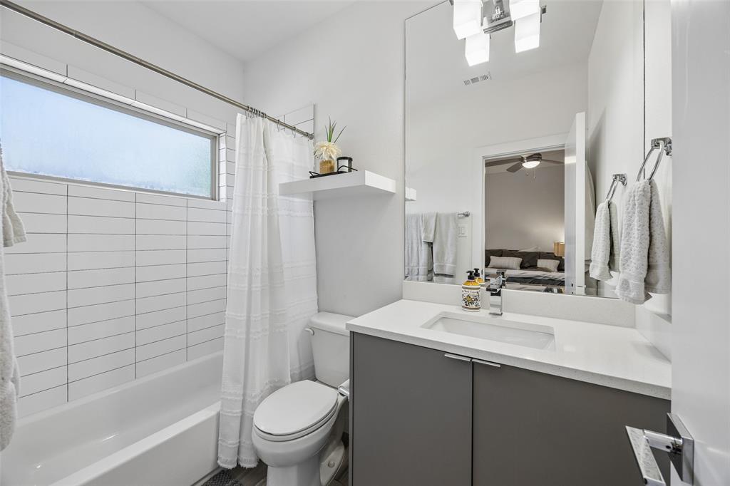 5734 Oram Twnhms - Residential
