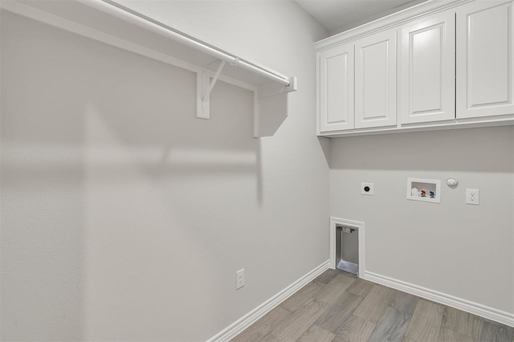 ABST: 713, SUR: J ROSE - Residential