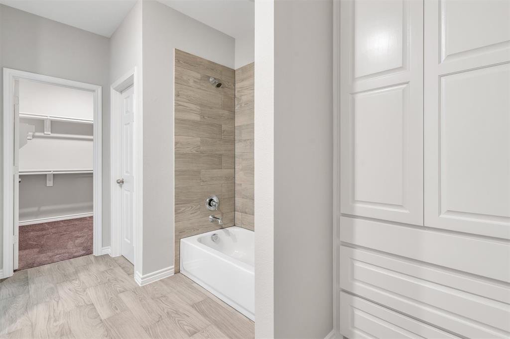 ABST: 713, SUR: J ROSE - Residential