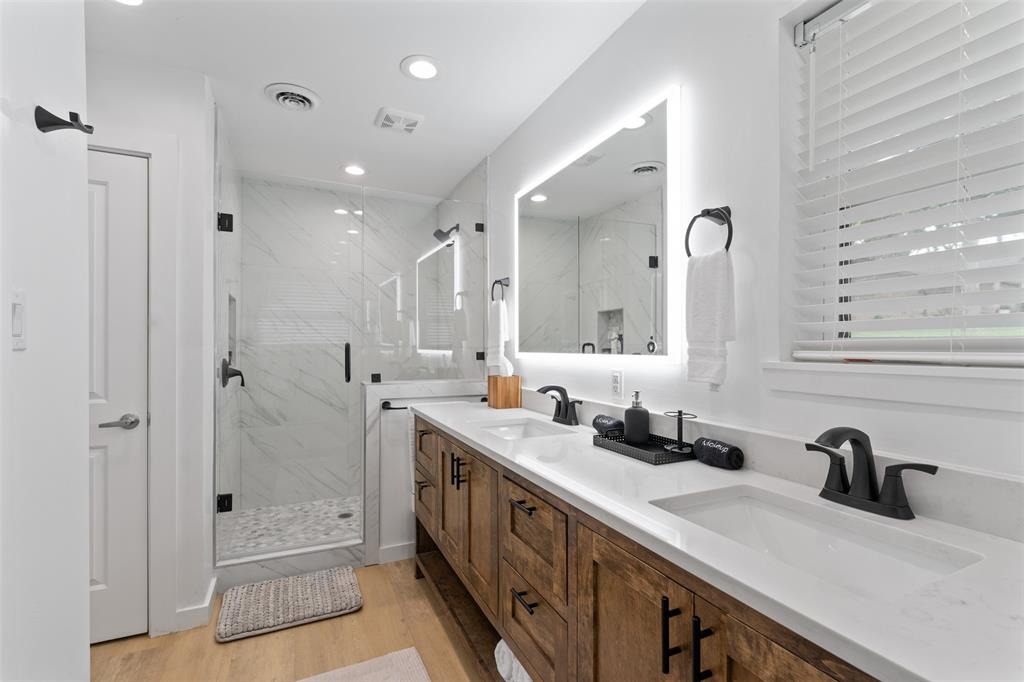 Oakwood Shores - Residential