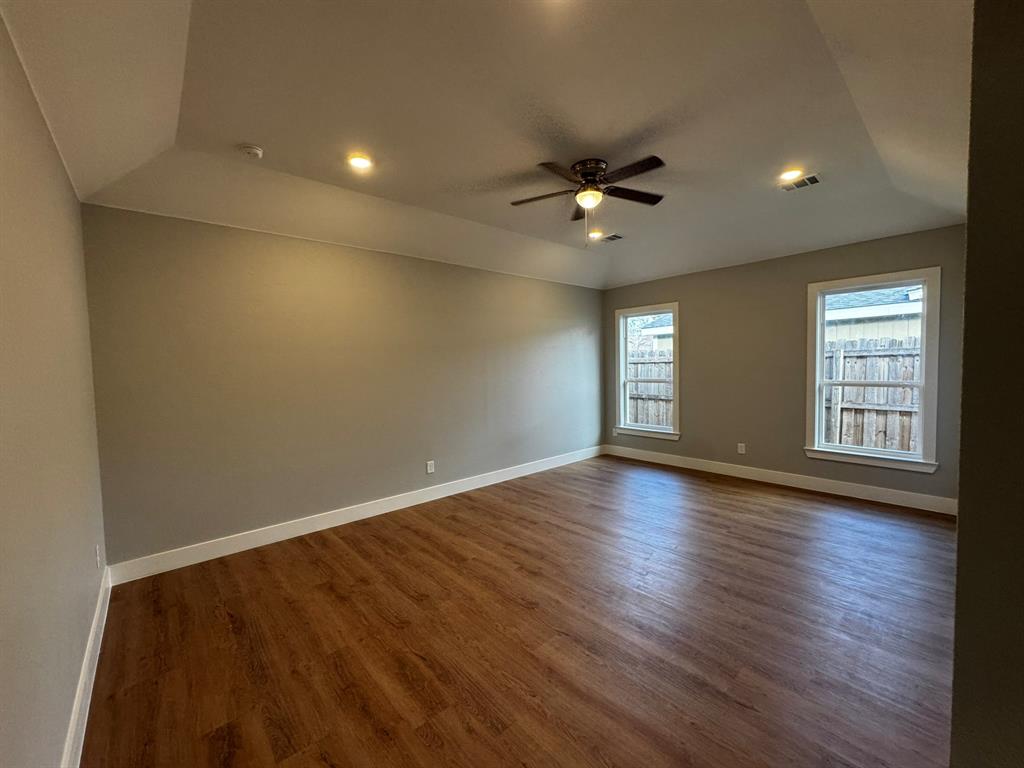 Cloverdale 04 - Residential