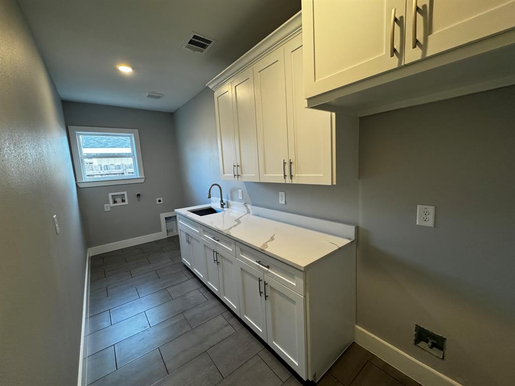 Cloverdale 04 - Residential