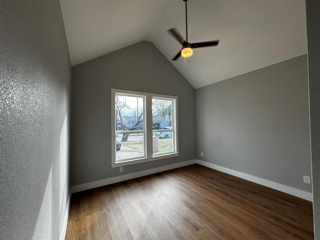 Cloverdale 04 - Residential
