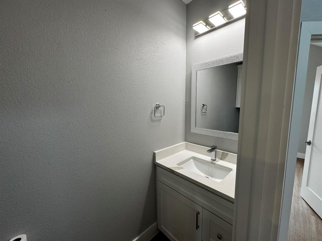 Cloverdale 04 - Residential
