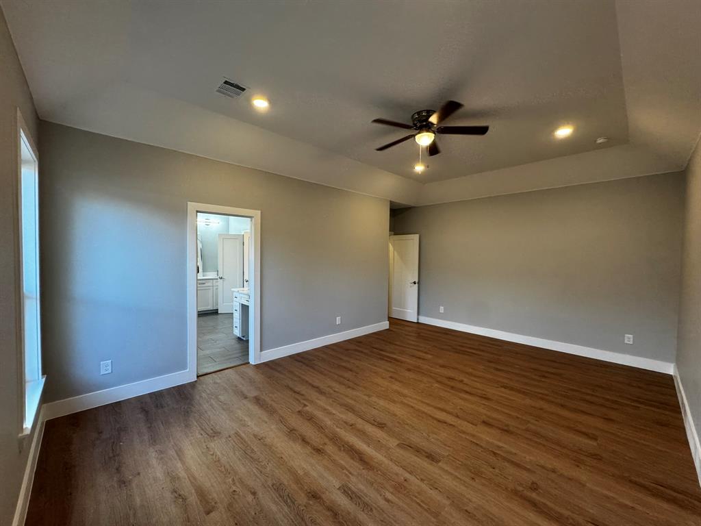Cloverdale 04 - Residential