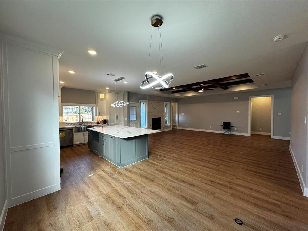 Cloverdale 04 - Residential