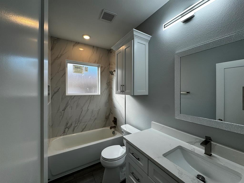 Cloverdale 04 - Residential