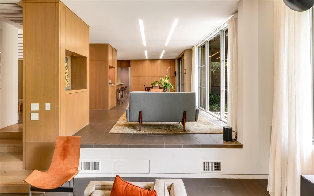 BLK 4418 - Residential