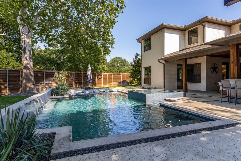 MELSHIRE ESTATES - Residential